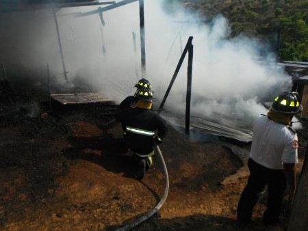 INCENDIO EN LA CIUDADELA SIGLO XXI